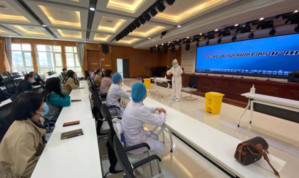 平?jīng)鍪虚_展支援上海醫(yī)療隊(duì)業(yè)務(wù)培訓(xùn)